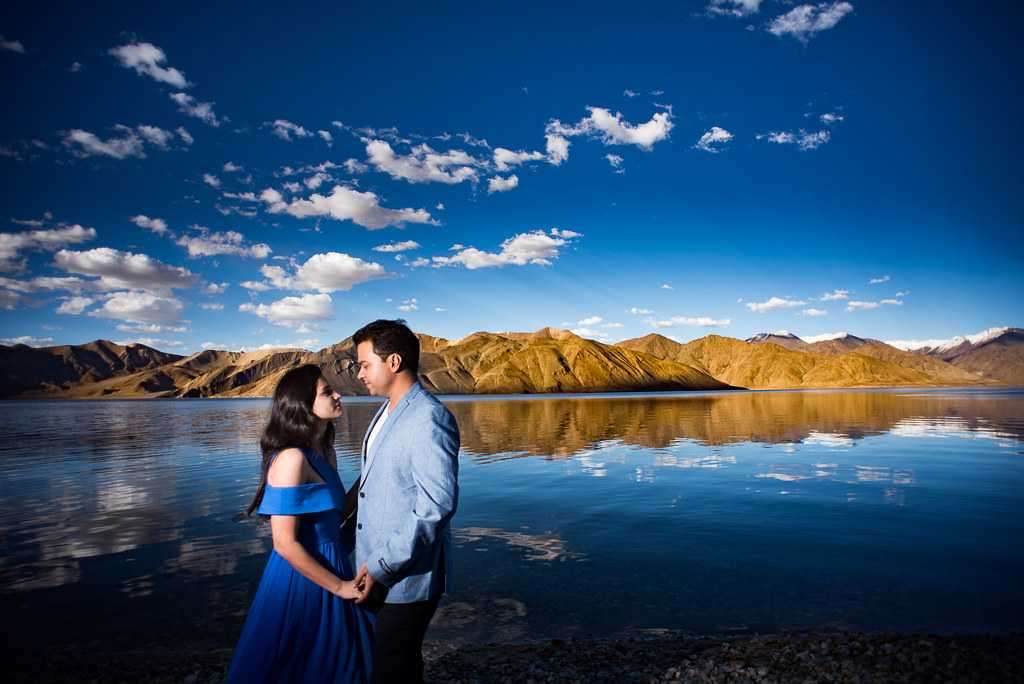 Ladakh Honeymoon Packages, Ladakh & Kashmir itinerary for 8-Days | Special Kashmir 6 Days Couple Package